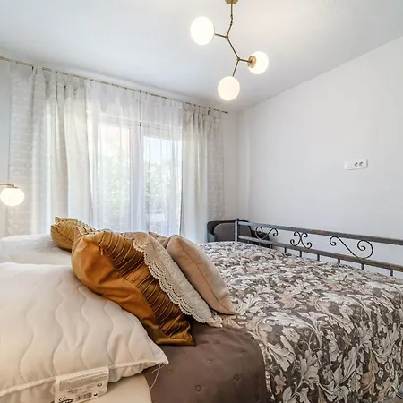 Prázdninový dům Josipa By Interhome *
